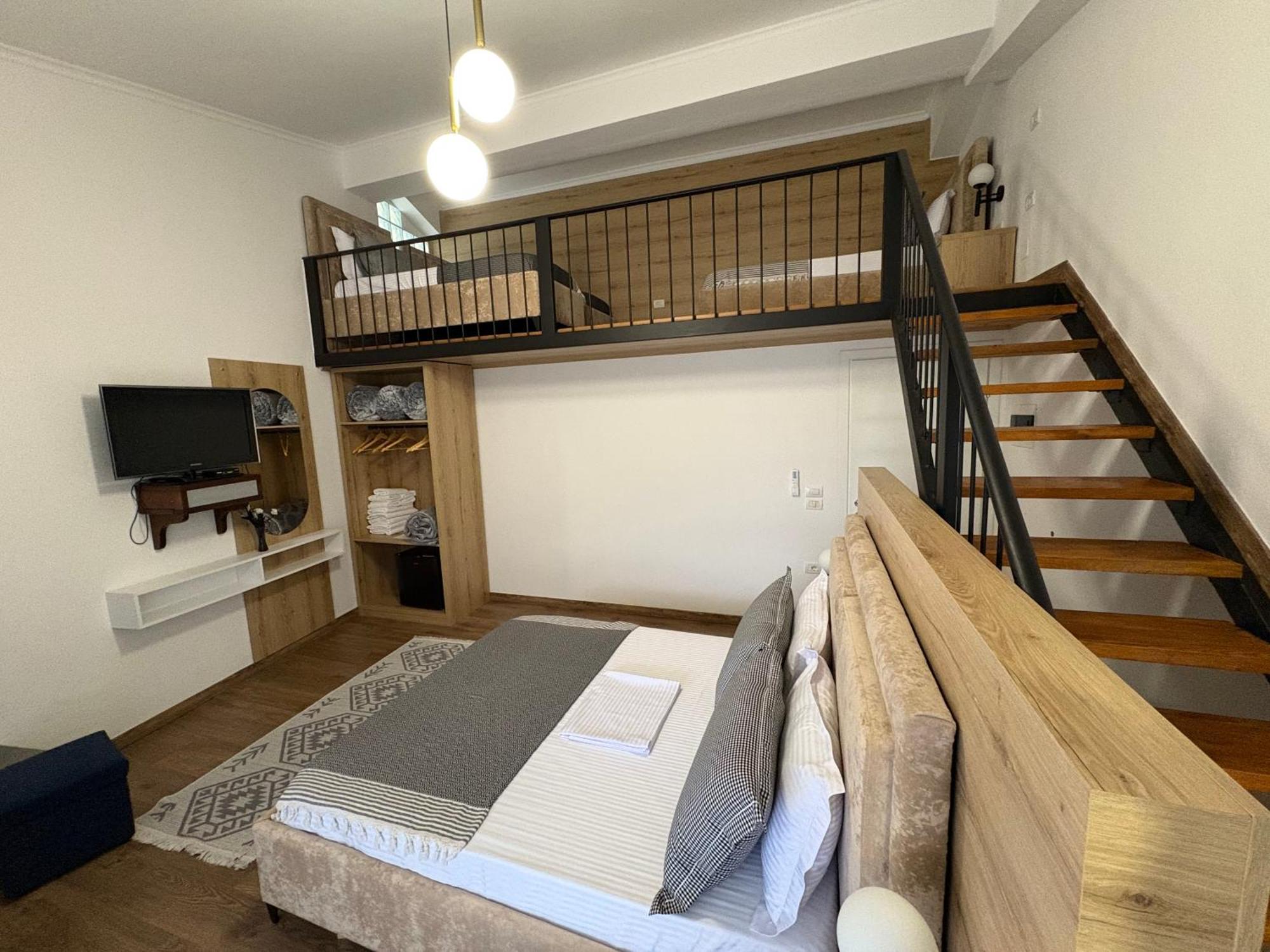 Salillari Guest House Μπεράτ Εξωτερικό φωτογραφία
