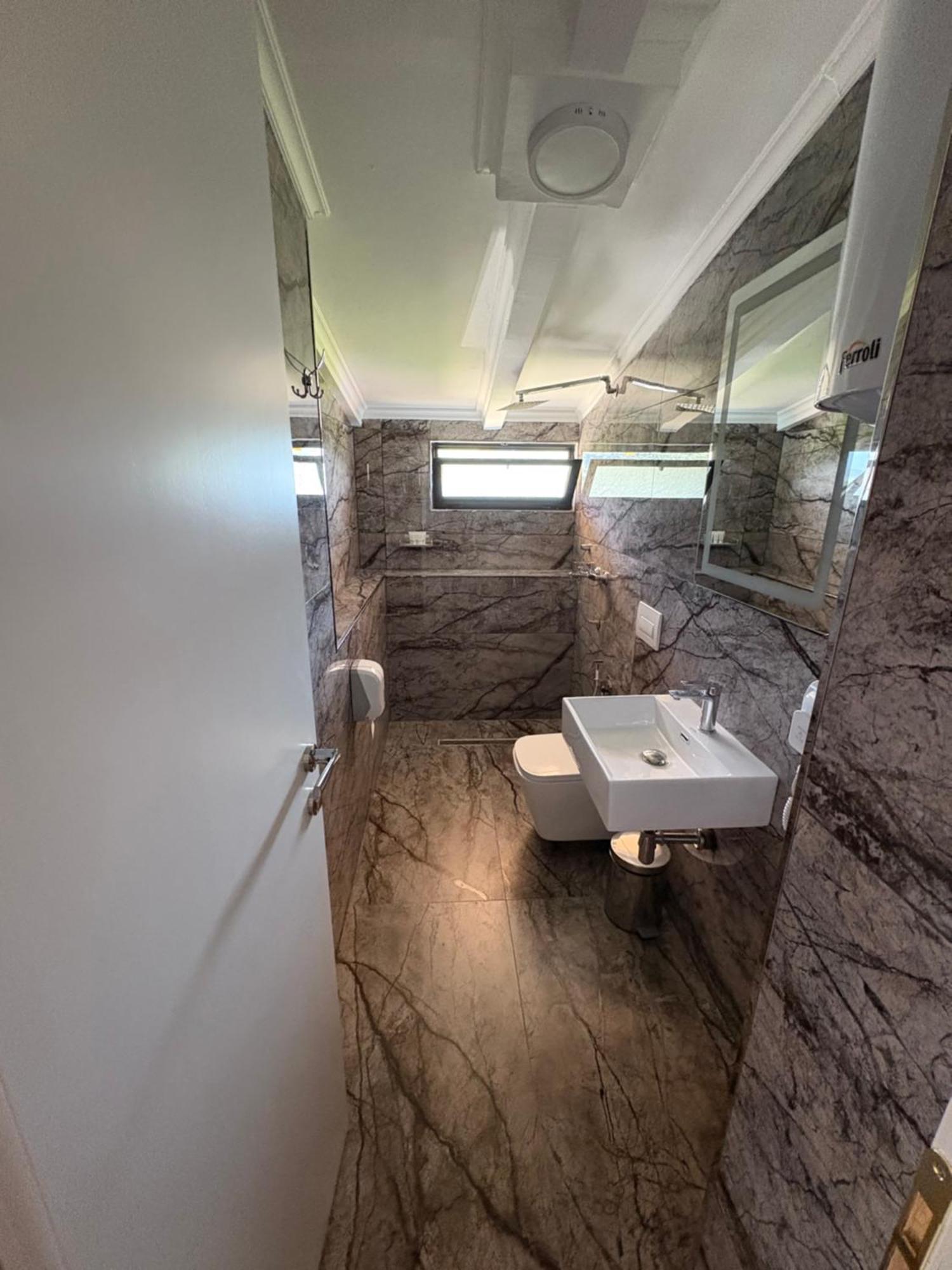 Salillari Guest House Μπεράτ Εξωτερικό φωτογραφία